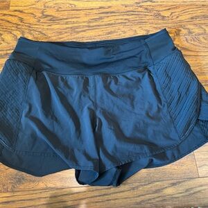 Lululemon Track that black shorts EUC